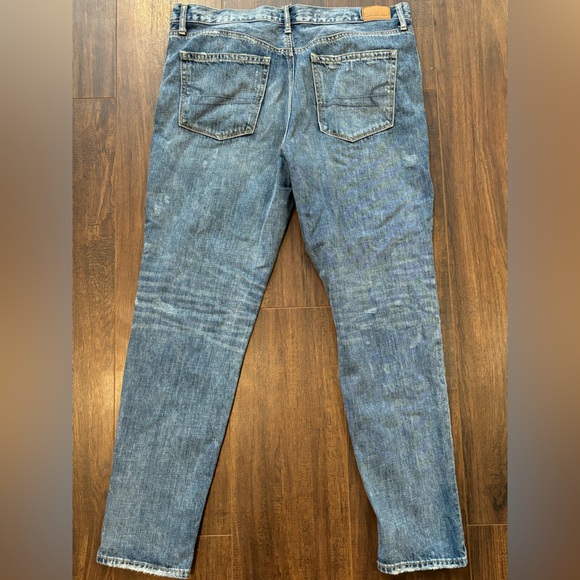 American Eagle Distressed Girlfriend Jeans - Picture 2 of 4